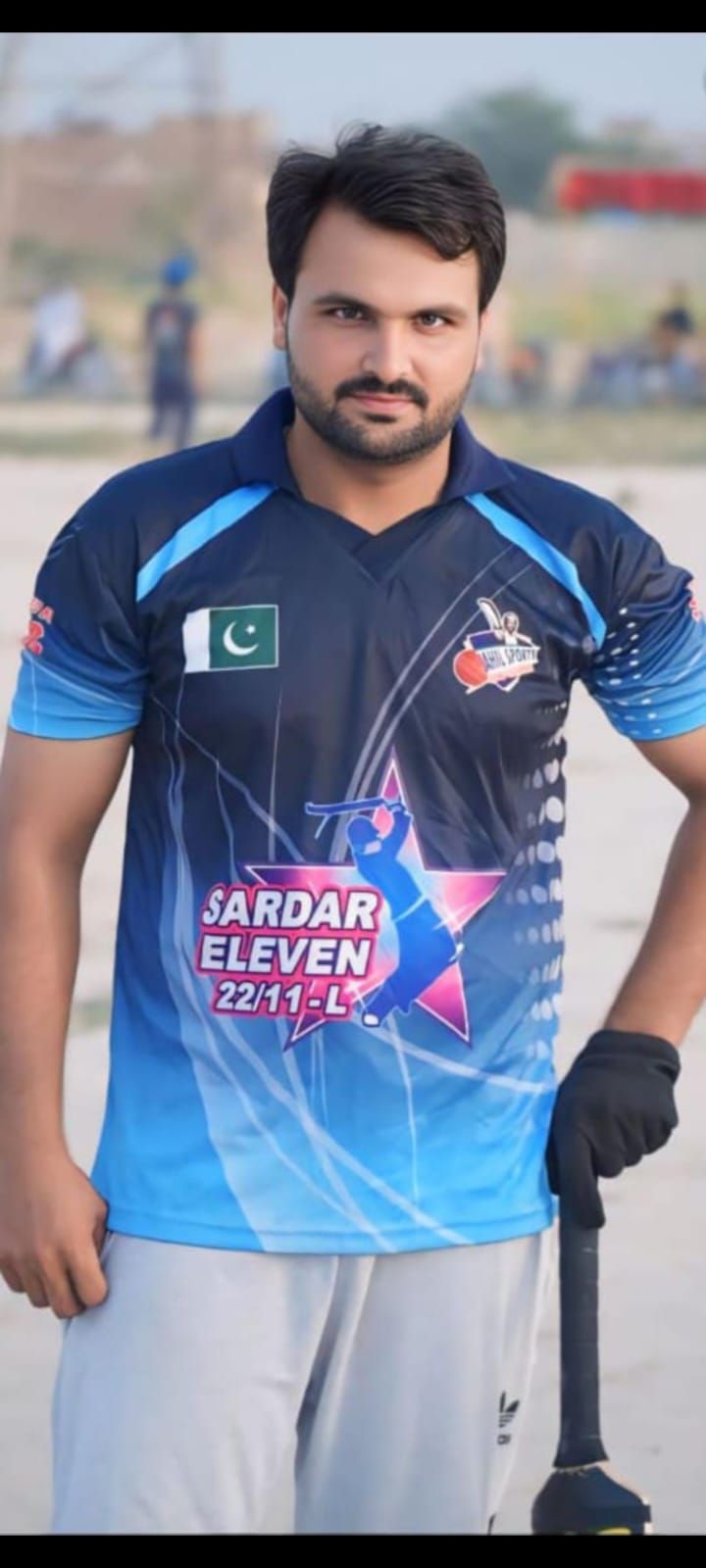 Asim Dogar in Sardar Eleven 22/11-L jersey, sponsored by Sahil Sports